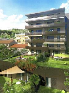 Vente Appartement 4 pices NICE 06100