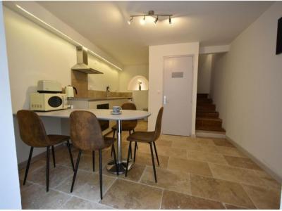 For sale House VIOLES  84