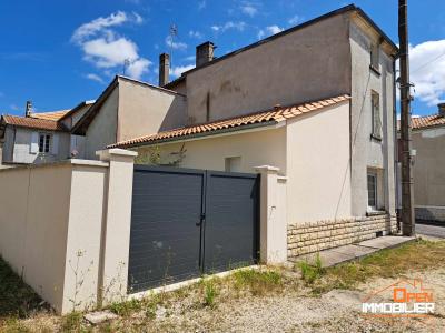 For sale House BAIGNES-SAINTE-RADEGONDE  16