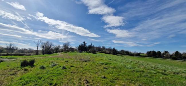 For sale Land SAINT-MAUR  32