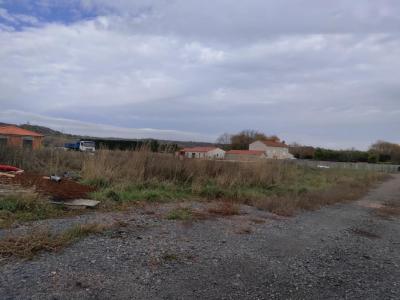 photo For sale Land AIGUEPERSE 63
