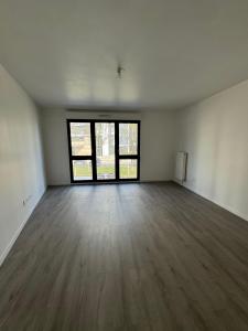 photo For rent Apartment MONTREUIL 93