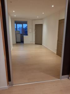 photo For rent Apartment SAINT-QUENTIN 02