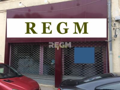 photo For rent Commerce ISTRES 13