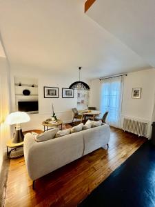 photo For rent Apartment PARIS 75