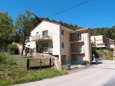 For rent Apartment SAINT-MARTIN-DE-VALAMAS 