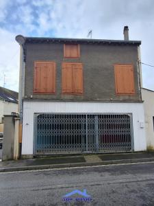 Vente Immeuble VOUZIERS 08400