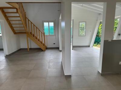 For rent House BAIE-MAHAULT 