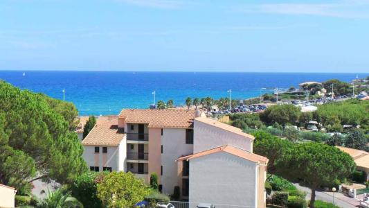 photo Rent for holidays Apartment ISSAMBRES 83