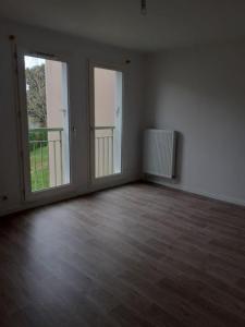 photo For rent Apartment BLERE 37