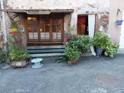 photo For sale Apartment building CAMARES 12