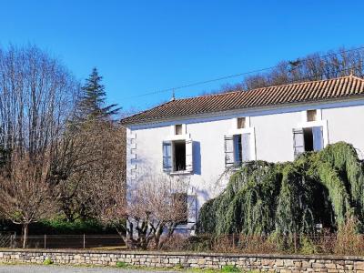 Vente Maison 8 pices CHAPELLE-FAUCHER 24530