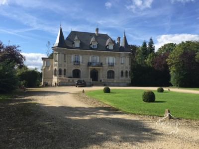 For sale Prestigious house MONTHENAULT  02