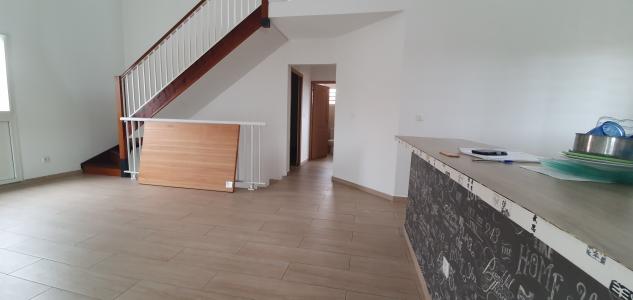 photo For rent House SAINT-ANDRE 974