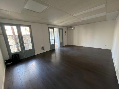 photo For rent Commercial office SAINT-DENIS 974