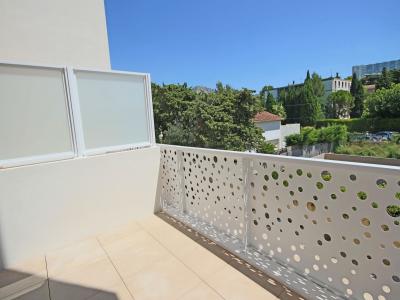 Location Appartement MARSEILLE-9EME-ARRONDISSEMENT 13009