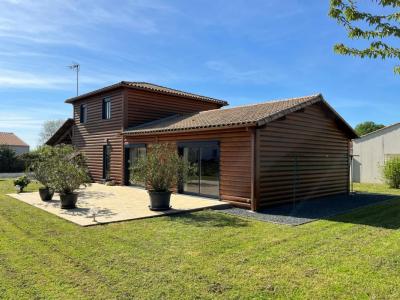 Vente Maison 5 pices FONTENAY-LE-COMTE 85200