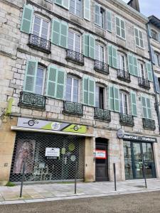 photo For rent Commercial office BAYONNE 64