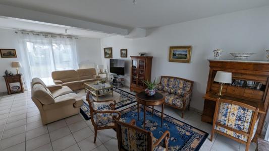 For sale House MONTLOUIS-SUR-LOIRE 