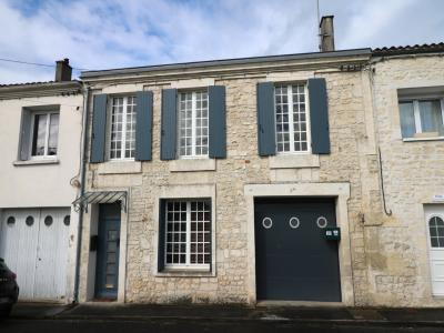 Vente Maison SAINT-SAVINIEN  17