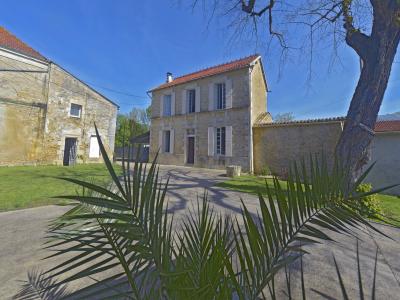 For sale House CORME-ECLUSE  17