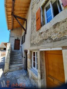 Vente Maison 6 pièces LHUIS 01680