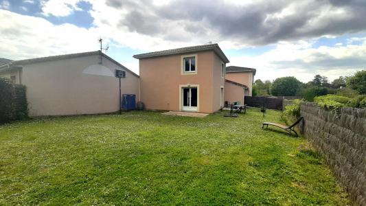 For sale House VOUNEUIL-SOUS-BIARD  86