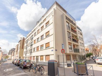 Location Appartement LILAS  93