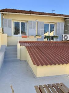 photo For rent Apartment MARSEILLE-5EME-ARRONDISSEMENT 13