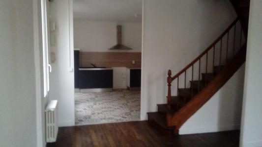 For rent House PARTHENAY  79
