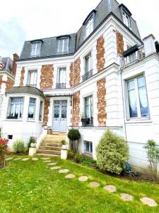 photo For rent House SEVRES 92