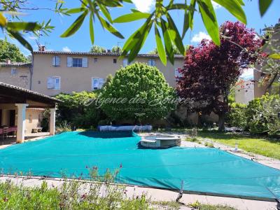 Vente Maison 11 pices VARAGES 83670