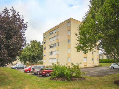 Location Appartement CHAROLLES  71