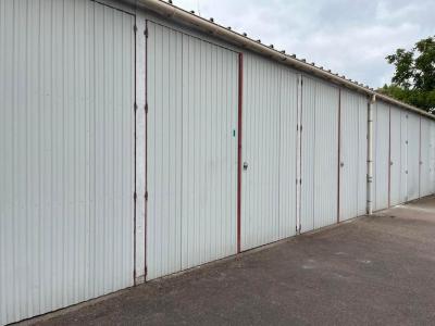 photo For rent Parking MIGENNES 89