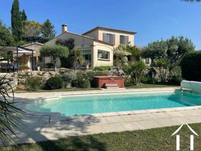 Vente Maison 7 pièces UZES 30700