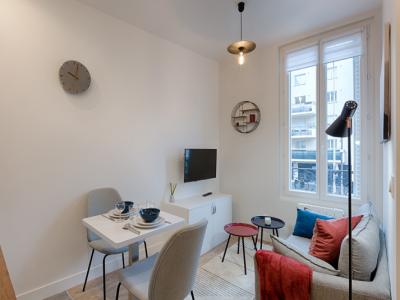 Location Appartement 2 pièces COURBEVOIE 92400
