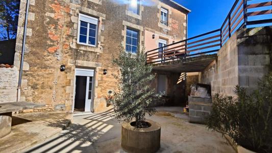 Vente Maison 8 pièces CIVRAY 86400
