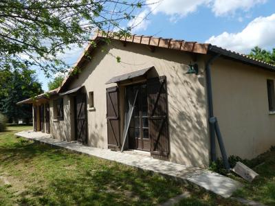 Vente Maison 7 pièces CHAMPNIERS 86400