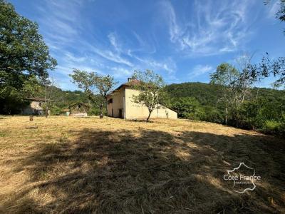 Vente Maison 5 pices SAINT-ETIENNE-DE-MAURS 15600