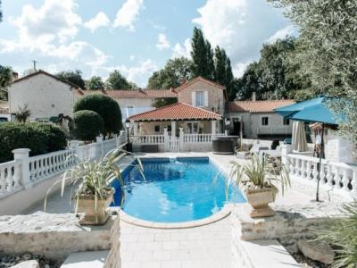 Vente Maison 15 pièces CHENON 16460