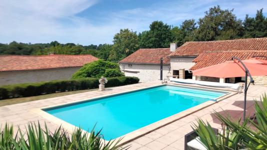 Vente Maison 12 pièces NANTEUIL-EN-VALLEE 16700