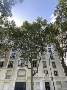 Location Appartement 7 pièces PARIS-17EME-ARRONDISSEMENT 75017