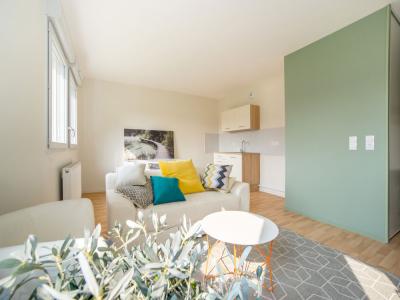 For rent Apartment CHAROLLES 