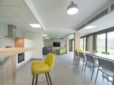 For rent Apartment CHAROLLES 