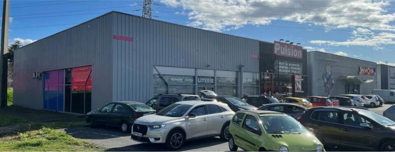 Location Local commercial LONS 64140