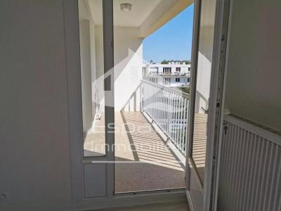 photo For rent Apartment ROCHELLE 17