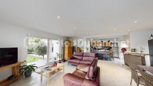 For sale House FEURS