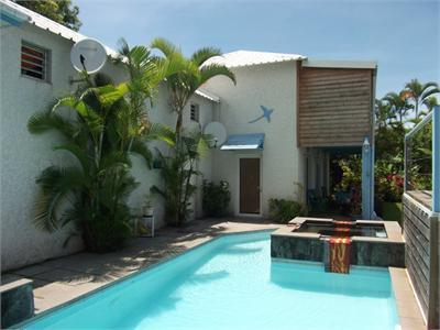 Location Maison 5 pièces AVIRONS 97425