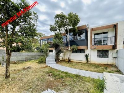 Location Appartement 5 pièces SAINT-PIERRE 97410