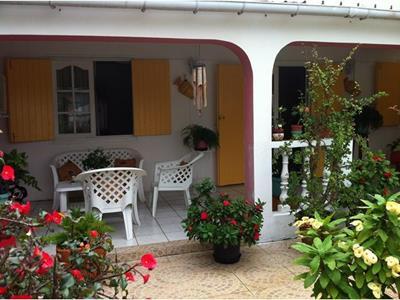 photo For rent House SAINT-BENOIT 974